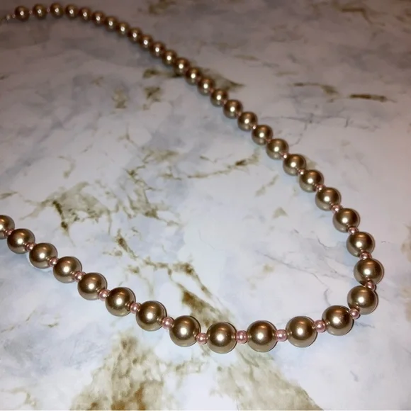 Vintage Pearl Necklace Classic Formal Cocktail Jewelry - Picture 4 of 12